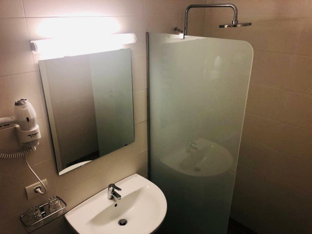 Hotel Boomerang Valverde  Bagian luar foto